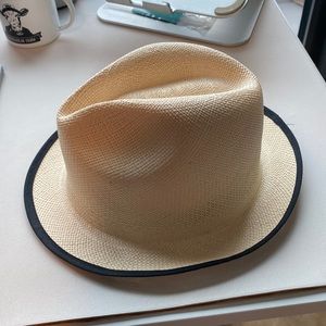 Greenpacha fedora - size medium